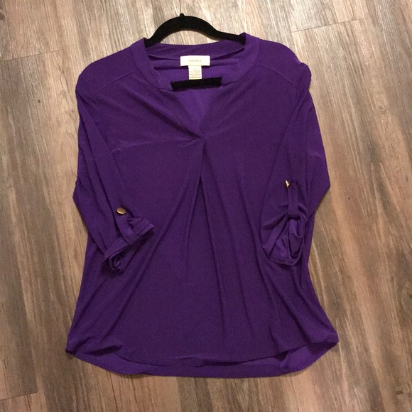 Tops - ⭐️NWOT purple blouse